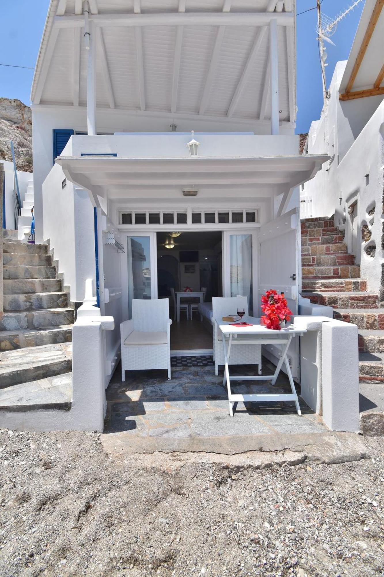Blue Mare Apartments On The Beach Firopotamos Habitación foto