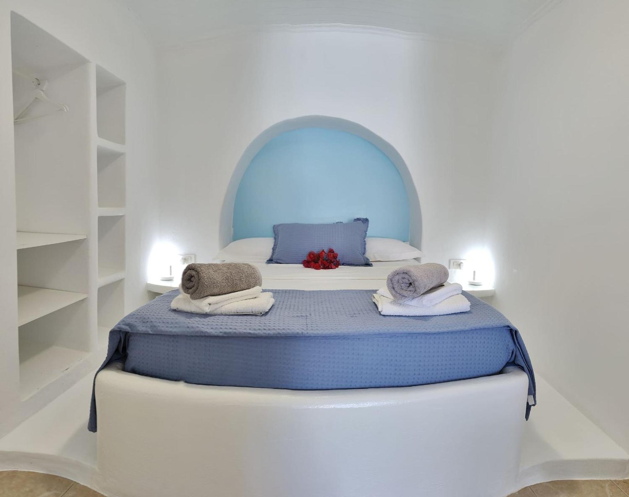 Blue Mare Apartments On The Beach Firopotamos Habitación foto