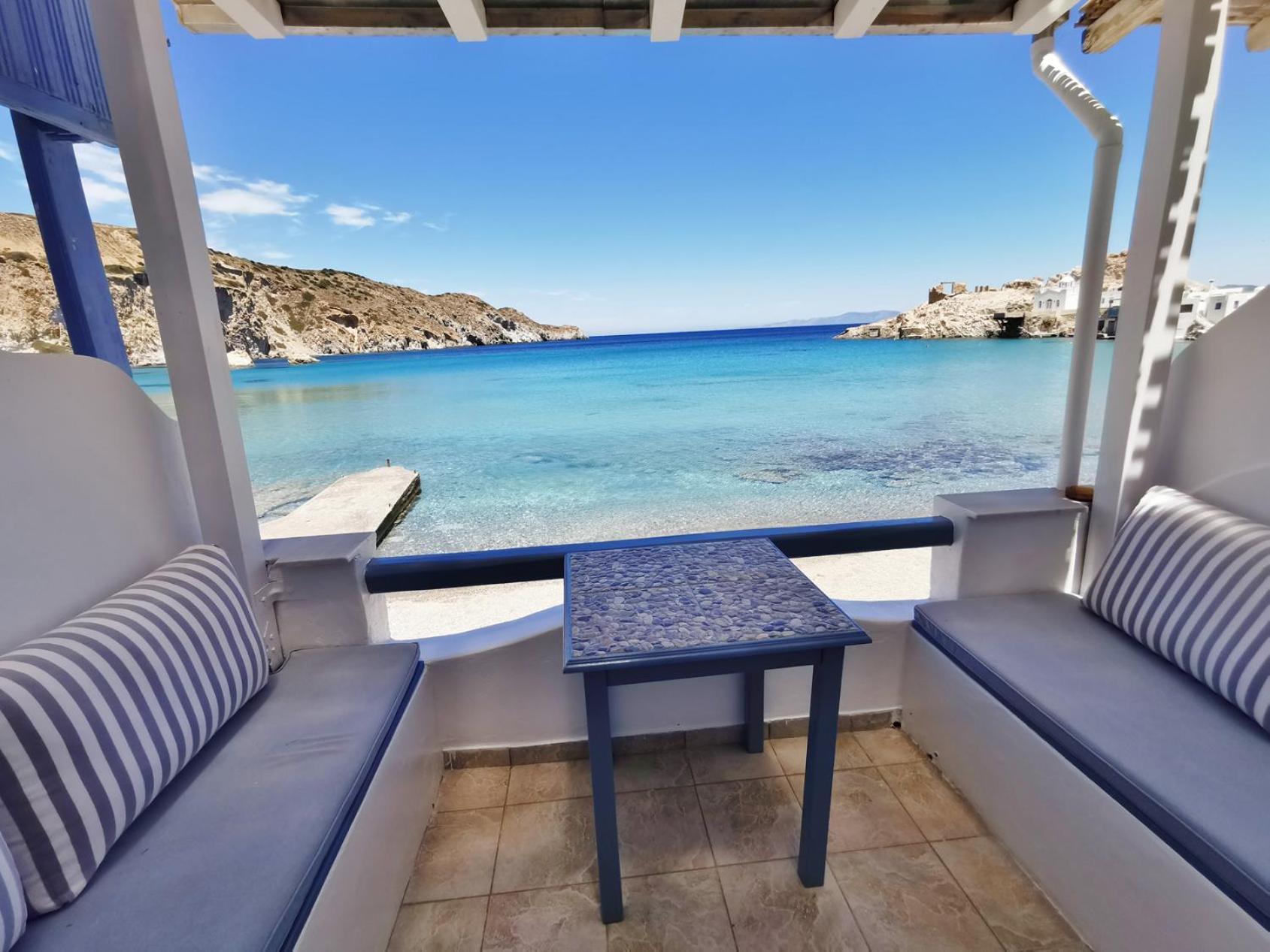 Blue Mare Apartments On The Beach Firopotamos Habitación foto