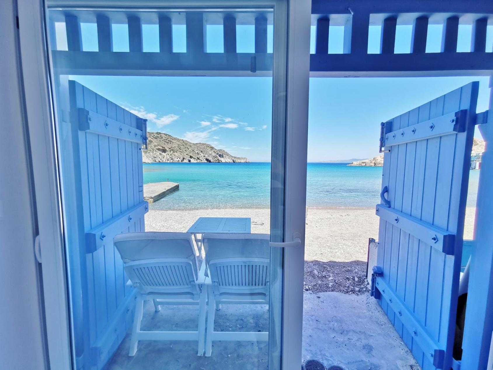 Blue Mare Apartments On The Beach Firopotamos Habitación foto